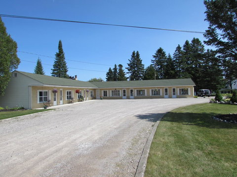 Grand Lake Resort - Internet Find 25