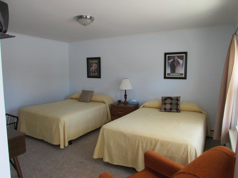 Grand Lake Resort - Internet Find 33