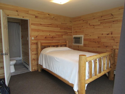 Grand Lake Resort - Internet Find 16