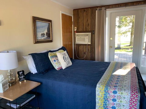 Grand Lake Resort - Internet Find 13