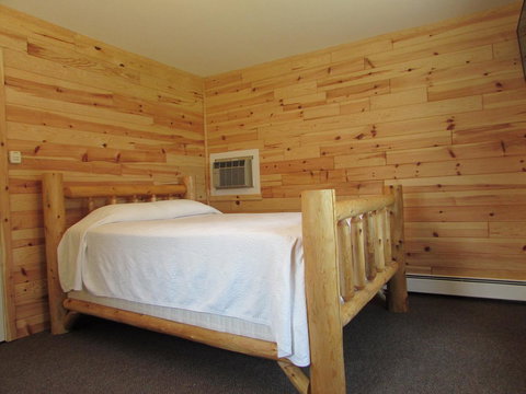 Grand Lake Resort - Internet Find 17