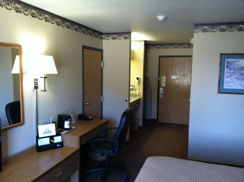 Days Inn By Wyndham Worthington - Internet Find 17