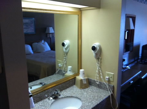 Days Inn By Wyndham Worthington - Internet Find 40