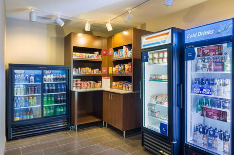 Comfort Suites & Conference Center Worthington - Internet Find 28