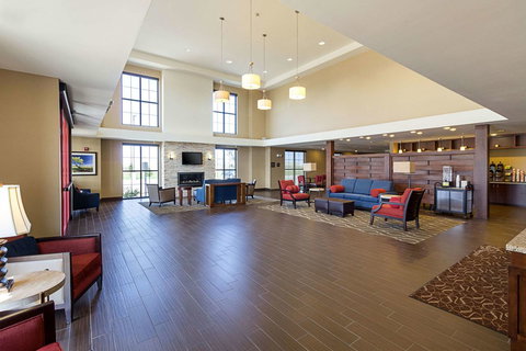 Comfort Suites & Conference Center Worthington - Internet Find 21