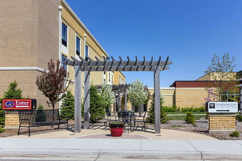 Comfort Suites & Conference Center Worthington - Internet Find 0