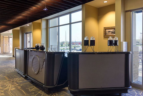 Comfort Suites & Conference Center Worthington - Internet Find 4