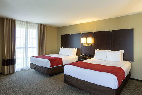 Comfort Suites & Conference Center Worthington - Internet Find 44