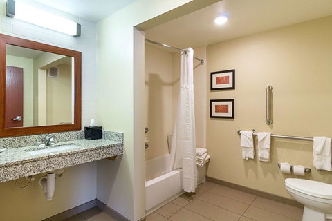 Comfort Suites & Conference Center Worthington - Internet Find 20