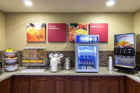 Comfort Suites & Conference Center Worthington - Internet Find 5