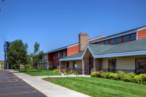 AmericInn By Wyndham Worthington - Internet Find 0