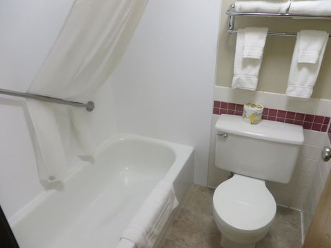 AmericInn By Wyndham Worthington - Internet Find 33