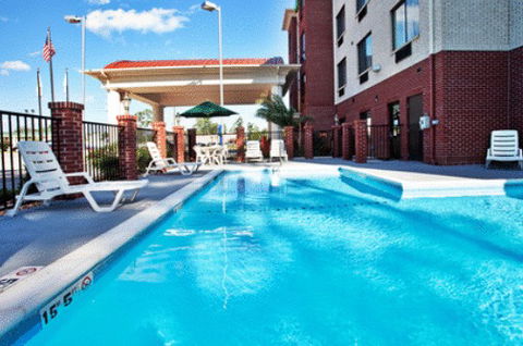 Holiday Inn Express Hotel & Suites Biloxi- Ocean Springs - Internet Find 2