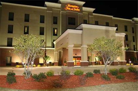 Hampton Inn & Suites McComb - Renee 0