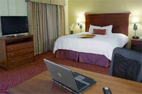 Hampton Inn & Suites McComb - Renee 10