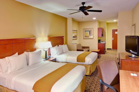 Holiday Inn Express McComb - Renee 8