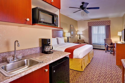 Holiday Inn Express McComb - Renee 4