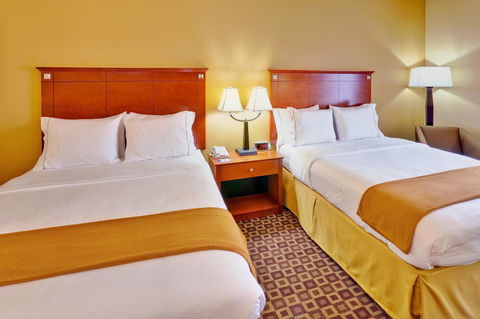 Holiday Inn Express McComb - Renee 26