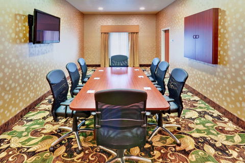 Holiday Inn Express McComb - Renee 22