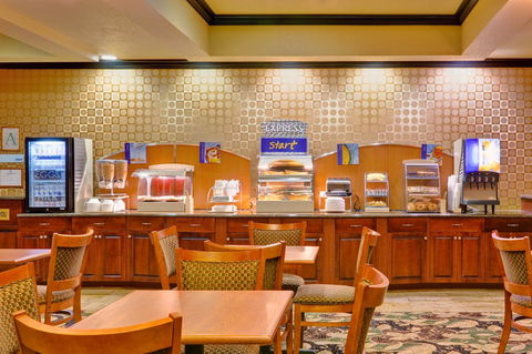 Holiday Inn Express McComb - Renee 20