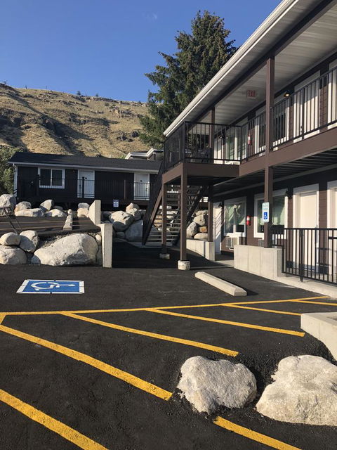 The Roosevelt Hotel - Yellowstone - Renee 13