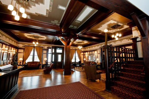 The Sacajawea Hotel - Renee 9