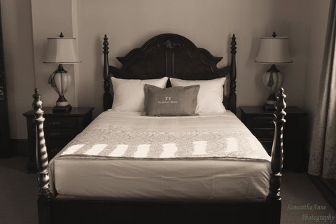 The Sacajawea Hotel - Renee 37