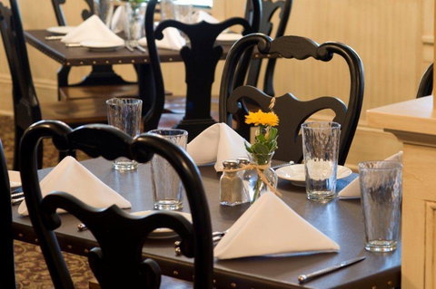 The Sacajawea Hotel - Renee 29