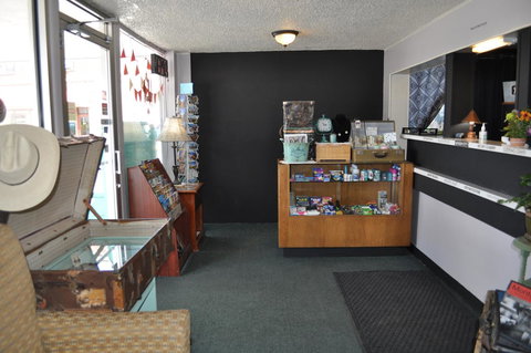 Budget Inn Express Helena - Swimm 21