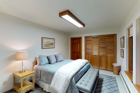 Big Arm Bay Getaway - Renee 15