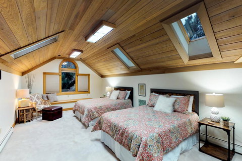 Big Arm Bay Getaway - Renee 10