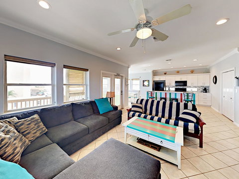 136 Dunes Home 2 Units Home - Internet Find 6