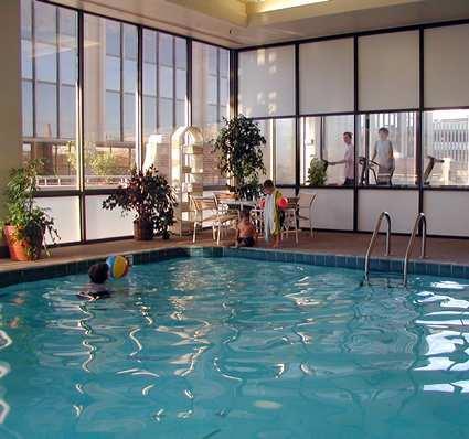 DoubleTree By Hilton Hotel & Executive Meeting Center Omaha-Downtown - Renee 1