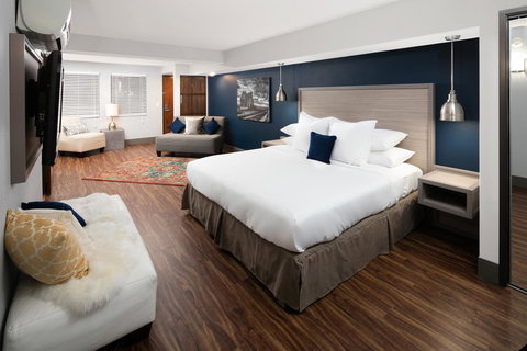 Ramada Plaza By Wyndham Omaha - Renee 24