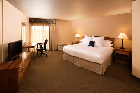 Ramada Plaza By Wyndham Omaha - Renee 18