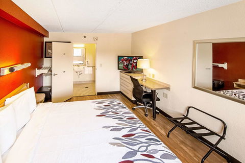 Red Roof Inn Salem - Internet Find 17