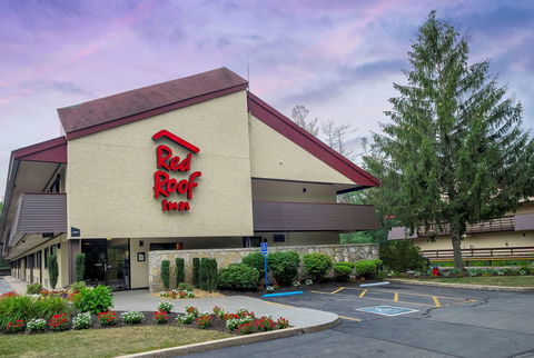 Red Roof Inn Salem - Internet Find 1