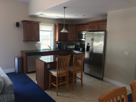 Waterfront Condo On Winnipesaukee With A 30ft Dock - Internet Find 19