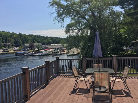 Waterfront Condo On Winnipesaukee With A 30ft Dock - Internet Find 5