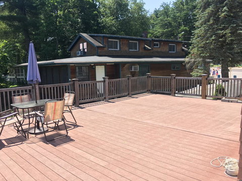 Waterfront Condo On Winnipesaukee With A 30ft Dock - Internet Find 4