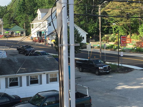 Waterfront Condo On Winnipesaukee With A 30ft Dock - Internet Find 14