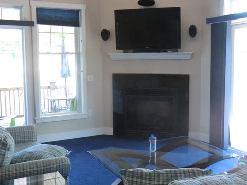 Waterfront Condo On Winnipesaukee With A 30ft Dock - Internet Find 0