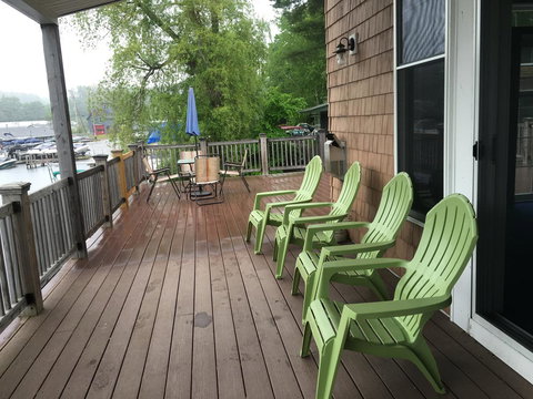 Waterfront Condo On Winnipesaukee With A 30ft Dock - Internet Find 1