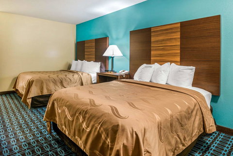 Quality Inn Loudon/Concord - Renee 16