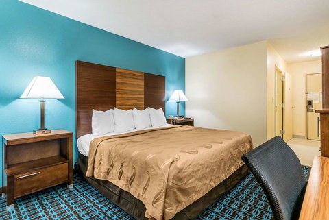 Quality Inn Loudon/Concord - Renee 42