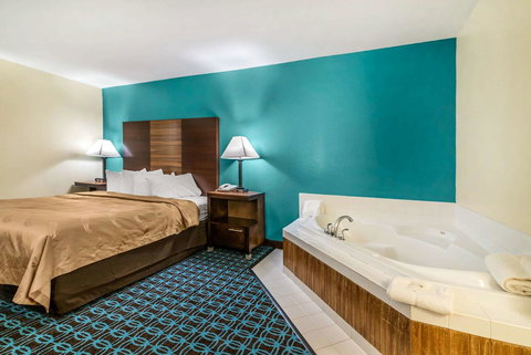 Quality Inn Loudon/Concord - Renee 17