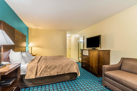 Quality Inn Loudon/Concord - Renee 32