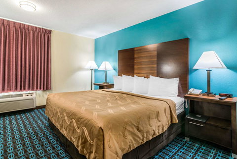 Quality Inn Loudon/Concord - Renee 5