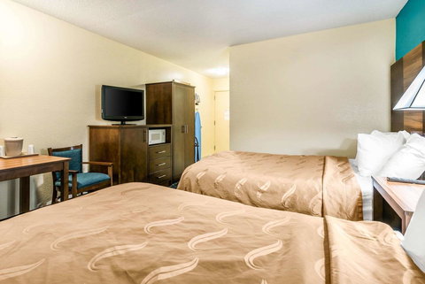 Quality Inn Loudon/Concord - Renee 11