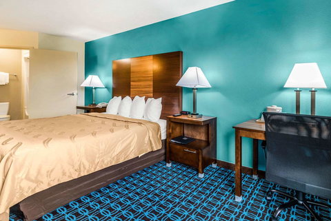 Quality Inn Loudon/Concord - Renee 43
